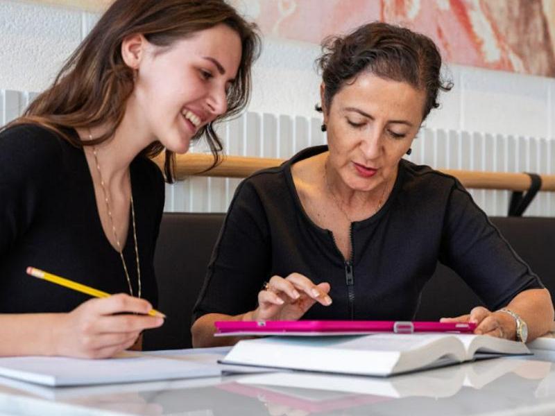 Cours en One to One - un prof avec un élève